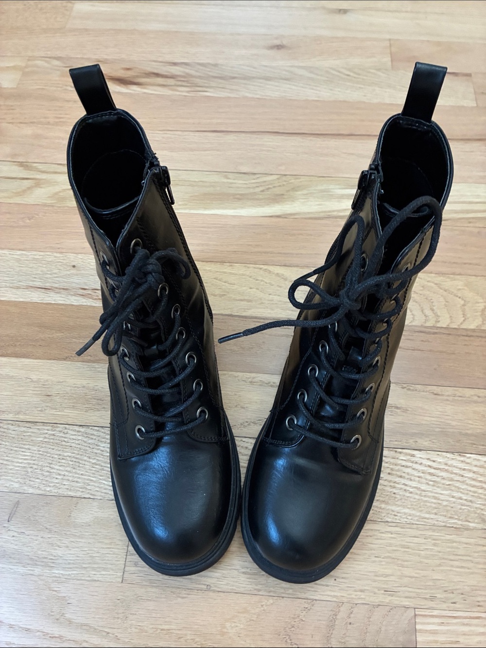 SO Meela Black Lace-Up Women's Combat Boots